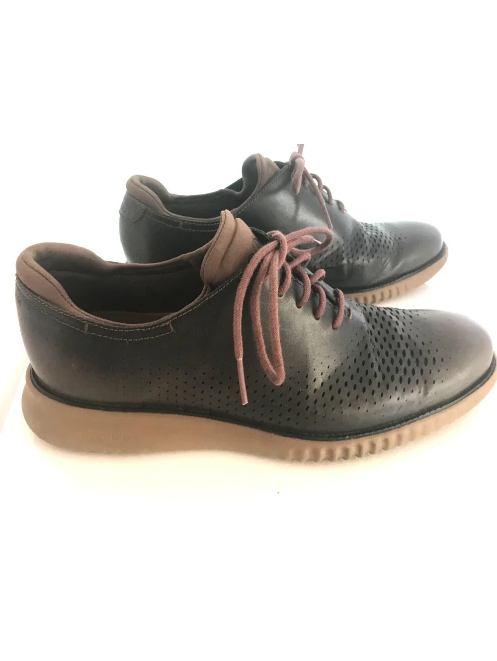 Cole Haan 2.ZEROGRAND Laser Wingtip Oxfords Tan Brown Men's Size 9 M Nice Shape.